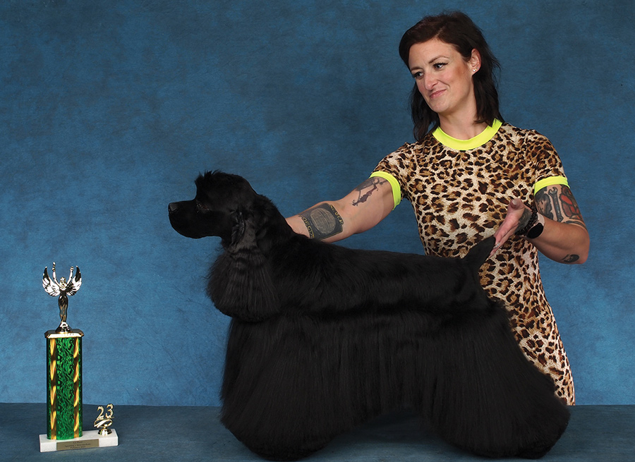 Lindsey Leigh and her black dog