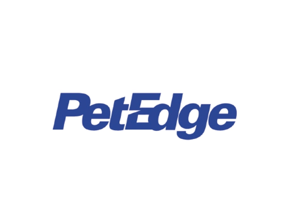 Groom Expo 2023 PetEdge Rescue Round Up 1st Place Winner Alysha Kelly; PetEdge logo; Photo by Animal Photography typography